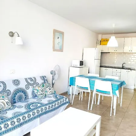 Blu Apartment, Wifi Free Pool View Costa Del Silencio