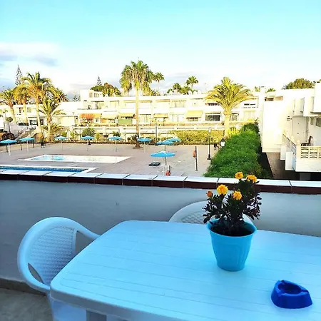 Blu Apartment, Wifi Free Pool View