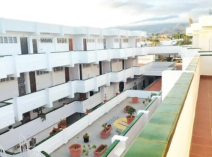 Ferienhaus Blu Apartment, Wifi Free Pool View