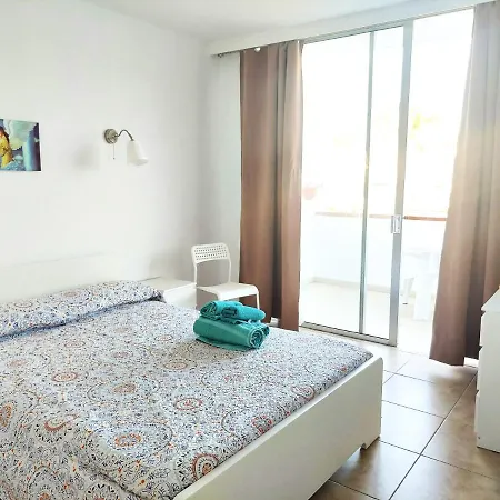 Blu Apartment, Wifi Free Pool View *